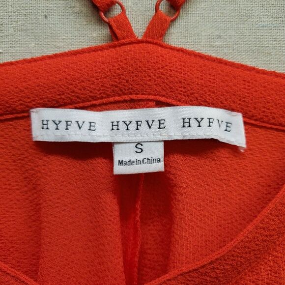 HYFVE Size Small String Strap Crop Top - Picture 2 of 3